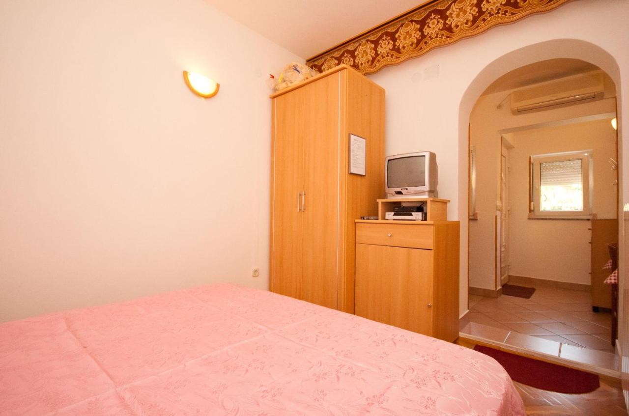 Apartment Anica Baška Eksteriør billede